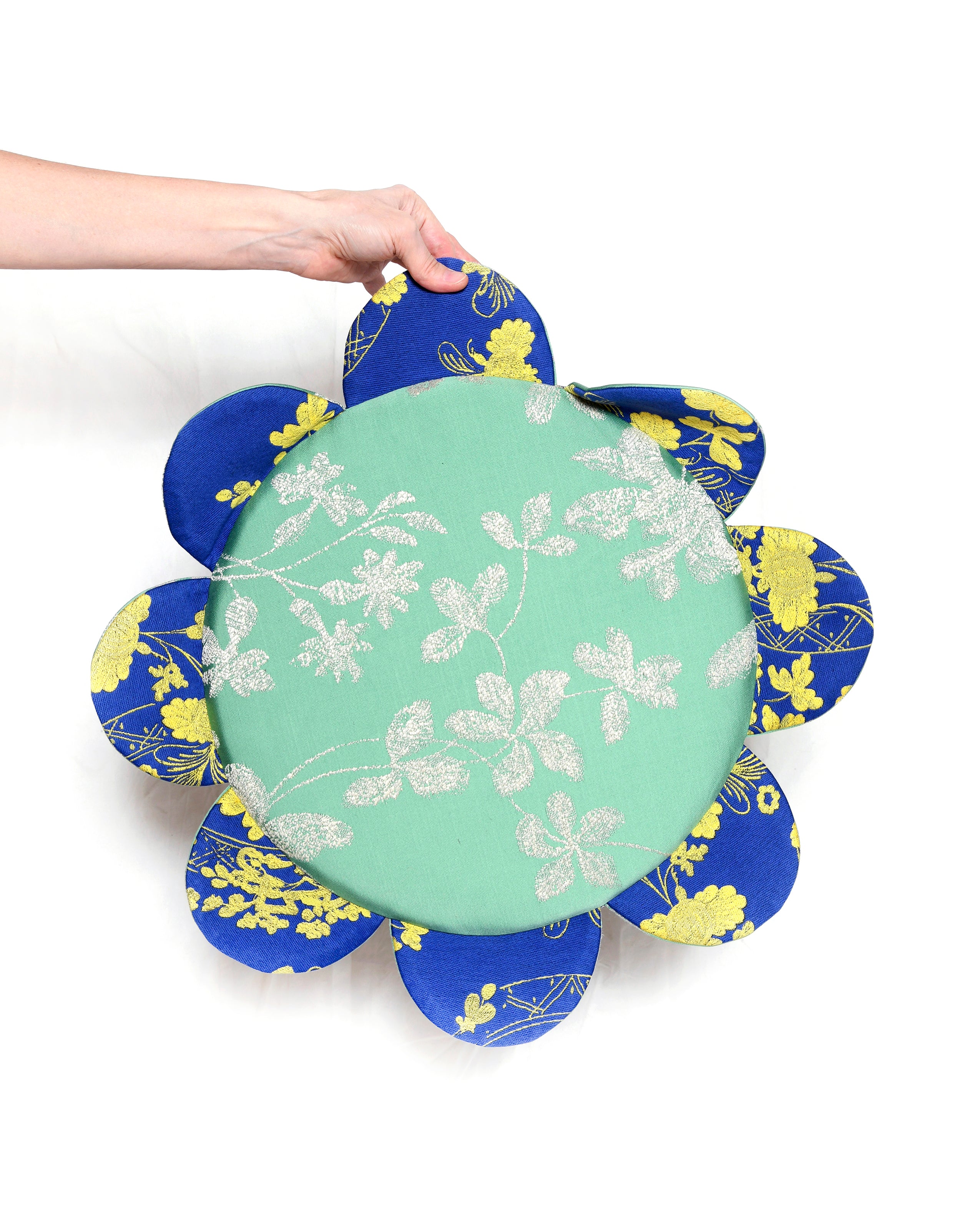 #2525 SEAT CUSHION  DAISY SETTECENTO